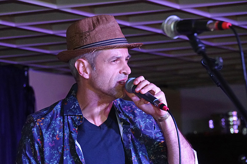 04 - THE SOUND OF CARLOS S - KIKO PEREZ