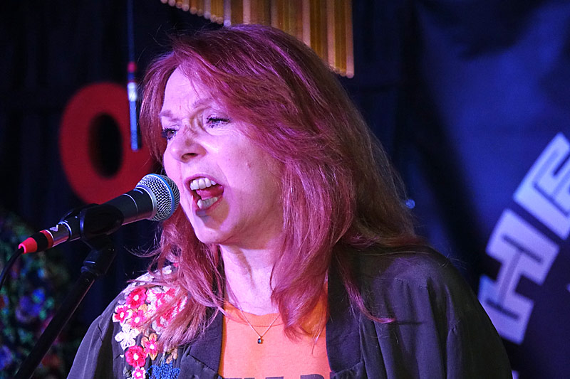 06 - THE SOUND OF CARLOS S - KATHARINA GABLER