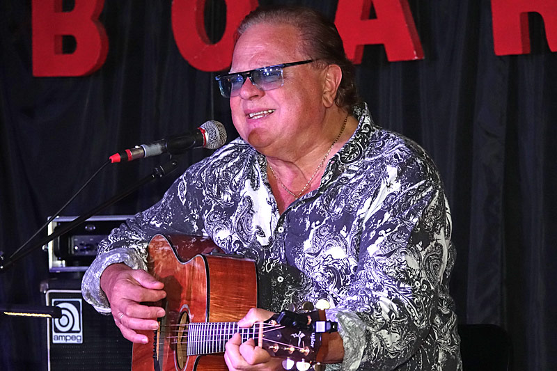 03 - LIVE IS LIFE - EWALD PFLEGER