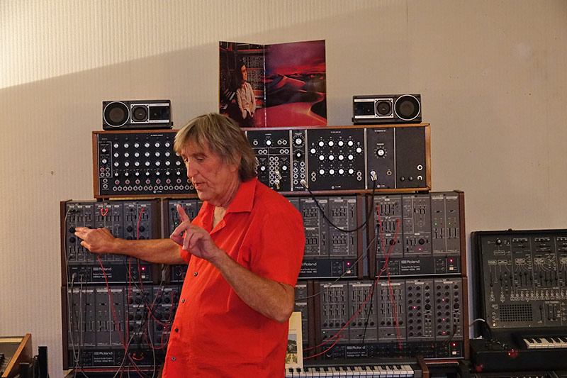 05 – ORF LONG NIGHT OF THE MUSEUMS - SYNTHESIZER ROLAND SYSTEM 100 M